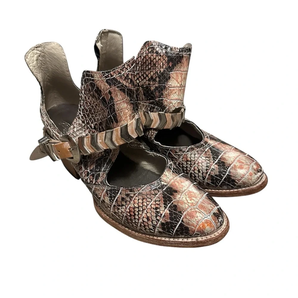 FREEBIRD by Steven Pink Blade Croc Embossed Studded Block Heel Ankle Bootie - Picture 2 of 12